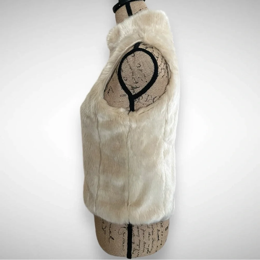 LANDS’ END Girls Faux Fur‎ Beige Full Zip Vest Medium | NWT